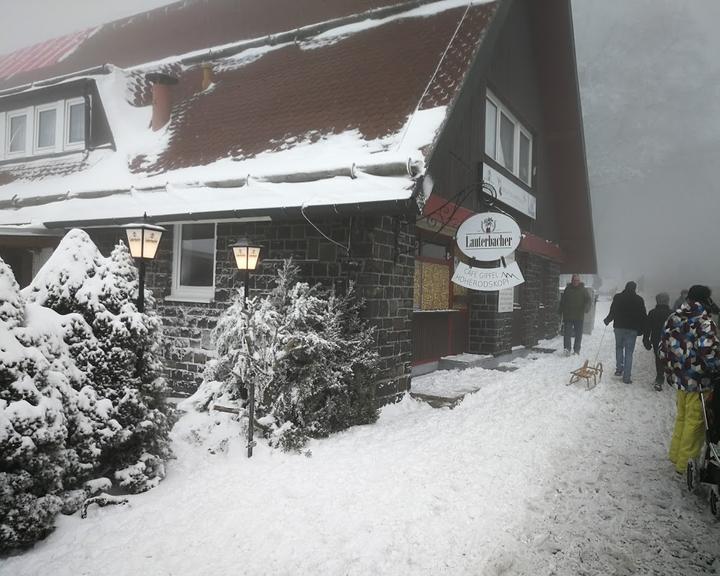 Taufsteinhutte Hoherodskopf